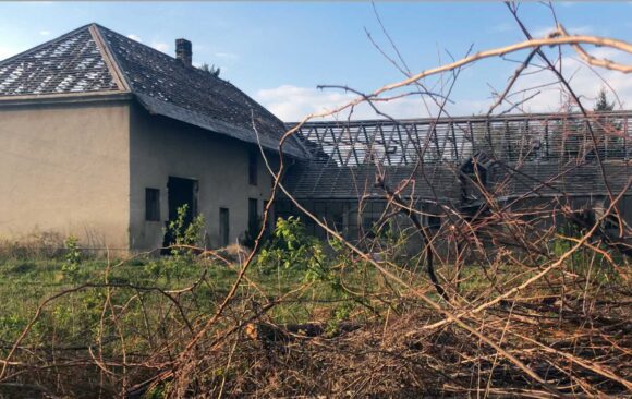 ruiny Opustený gazdovský dom, ruiny